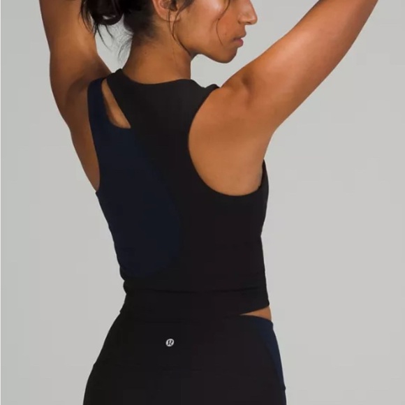 Lululemon Nulu Asymmetrical Yoga Tank Top, B/C Cup Black and Navy size 4 - Picture 4 of 7